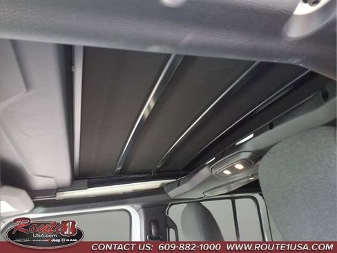 Used 2024 Jeep Wrangler Unlimited AWD/4WD image 39