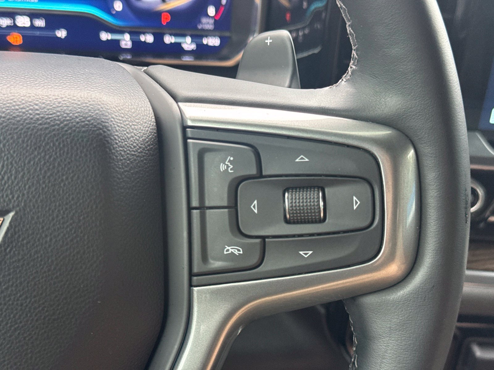 Used 2024 Chevrolet Silverado 1500 LT Trail Boss w/ LT Trail Boss Premium Package AWD/4WD image 23