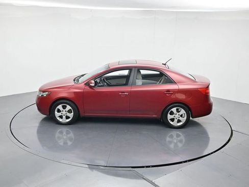 Used 2010 Kia Forte EX image 40
