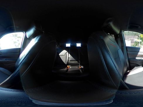 Used 2025 Jeep Compass Trailhawk image 42