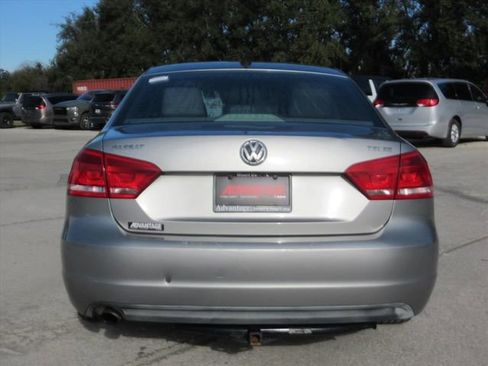Used 2014 Volkswagen Passat 1.8T SE image 6