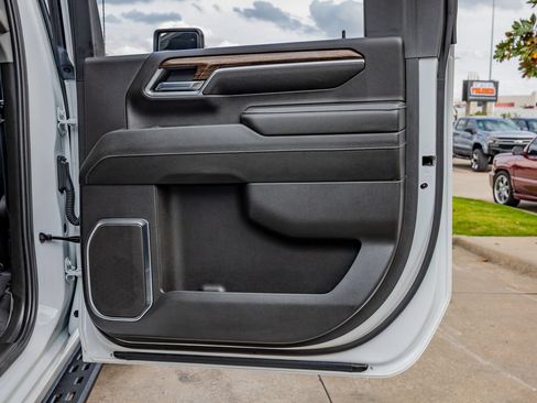 Used 2024 GMC Sierra 3500 SLE AWD/4WD image 37