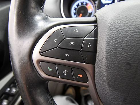 Used 2021 Jeep Cherokee Latitude Lux FWD image 20