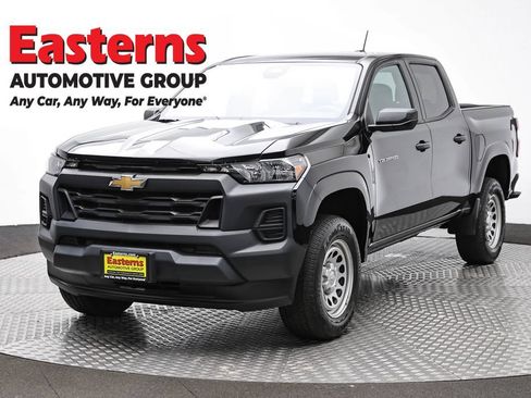 Used 2023 Chevrolet Colorado W/T RWD image 1
