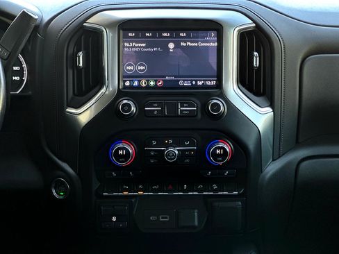 Used 2021 Chevrolet Silverado 1500 LT Trail Boss w/ Convenience Package II image 17