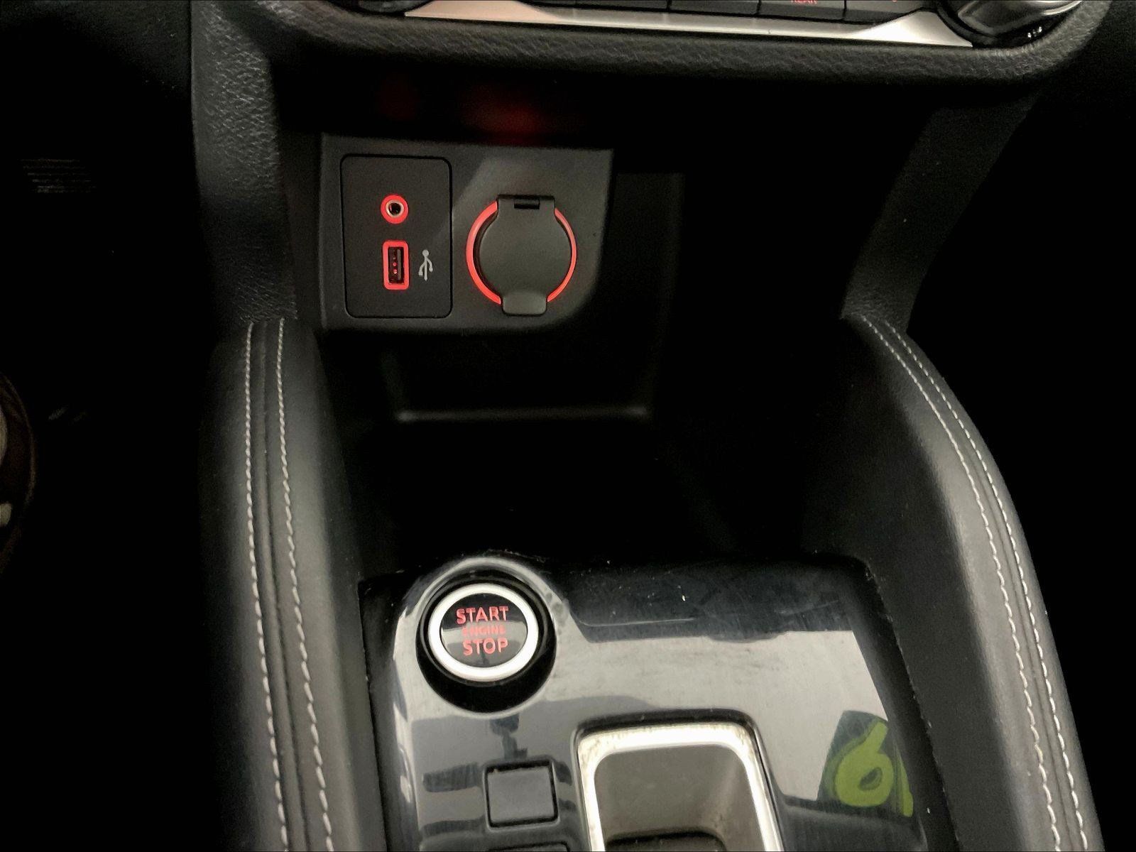 Used 2019 Nissan Kicks SR w/ SR Premium Package FWD image 15