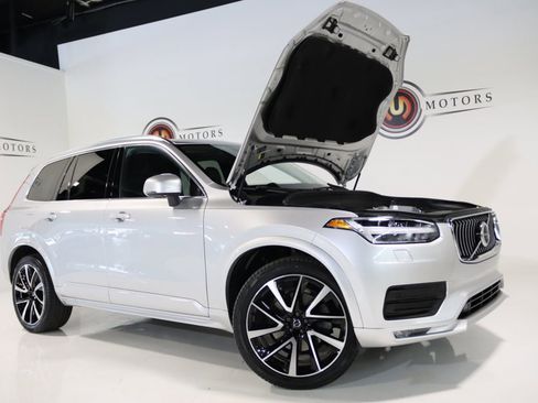 Used 2022 Volvo XC90 T6 Momentum w/ Advanced Package image 26