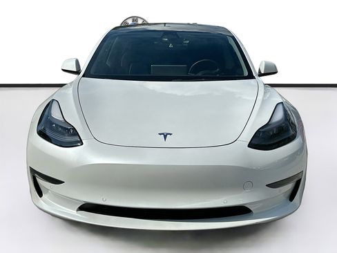Used 2022 Tesla Model 3 Long Range image 2