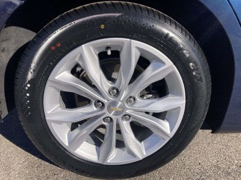 Used 2022 Chevrolet Malibu LT image 9