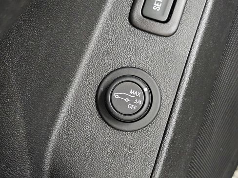 Used 2022 Chevrolet Equinox Premier AWD/4WD image 35