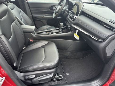 New 2026 Jeep Compass Limited image 13