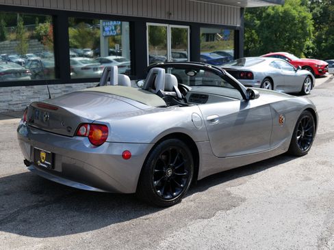 Used 2004 BMW Z4 2.5i image 61