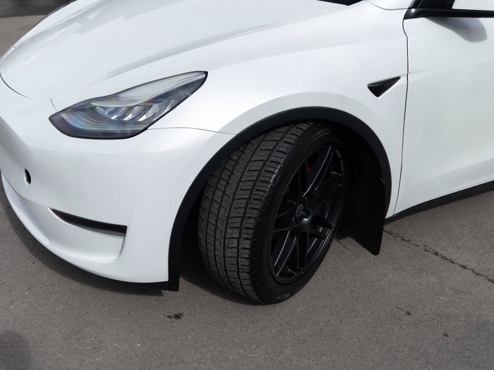 Used 2020 Tesla Model Y Long Range AWD/4WD image 3