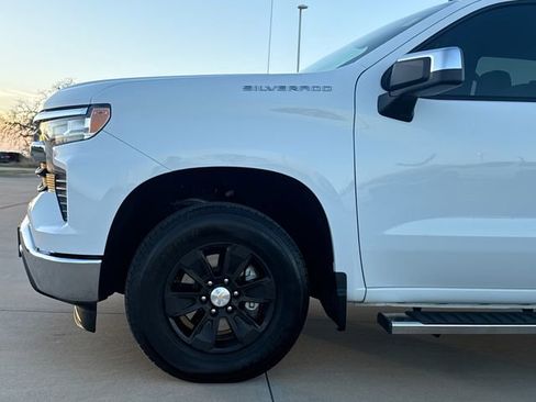 Used 2024 Chevrolet Silverado 1500 LT image 5