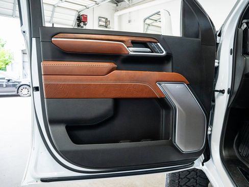 Used 2024 GMC Sierra 2500 Denali Ultimate w/ Max Trailering Package image 34