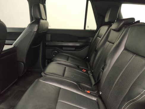 Used 2019 Ford Expedition XL image 18