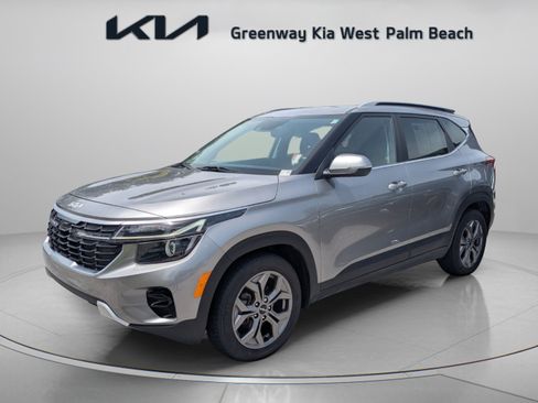 Certified 2024 Kia Seltos S FWD image 3