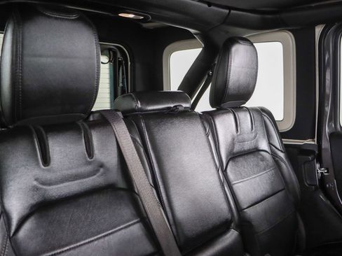 Used 2021 Jeep Wrangler Unlimited Sahara image 29