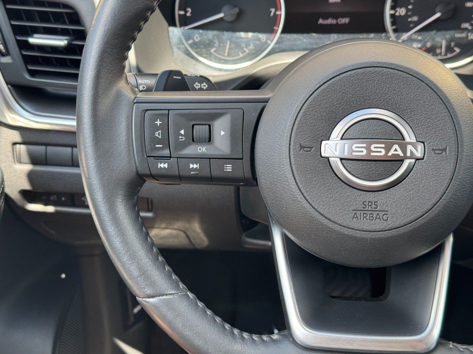Used 2024 Nissan Rogue SV w/ SV Premium Package AWD/4WD image 20