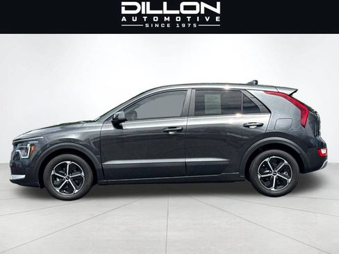 Used 2024 Kia Niro LX FWD image 7