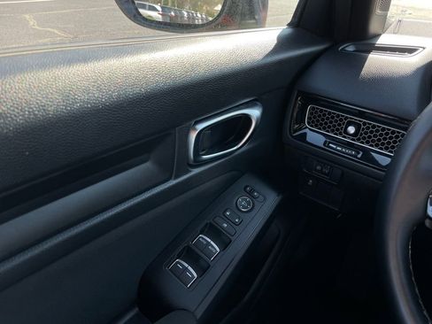 Certified 2025 Honda Civic Sport image 22