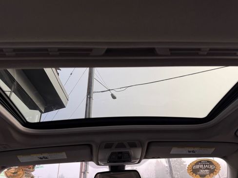 Used 2015 BMW 320i Sedan image 22