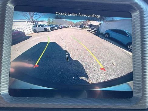 Used 2020 Jeep Wrangler Unlimited Sahara image 25