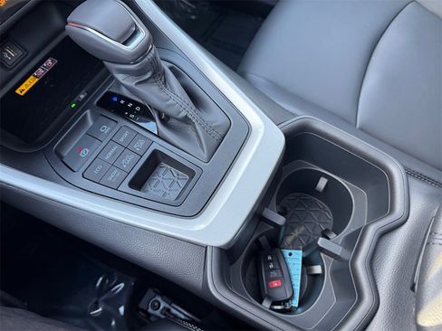 Used 2025 Toyota RAV4 XLE Premium image 24