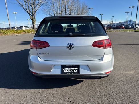 Used 2015 Volkswagen e-Golf SEL Premium image 6