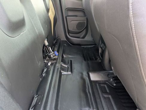 Used 2022 Chevrolet Colorado LT w/ Fleet Safety Package image 17