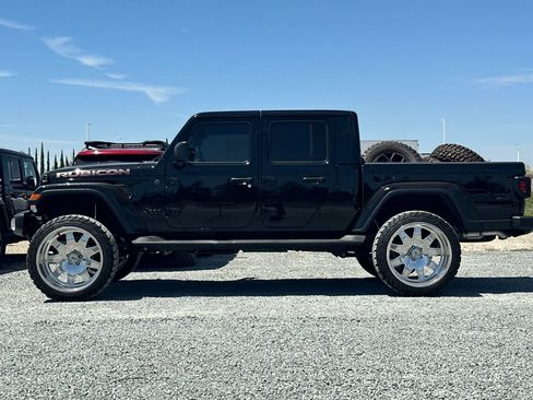 Used 2025 Jeep Gladiator Sport AWD/4WD image 6