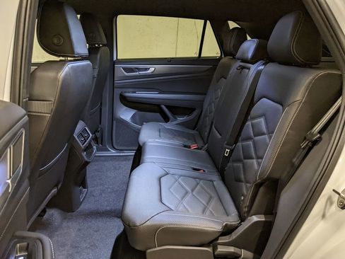 New 2026 Volkswagen Atlas Cross Sport SE image 22