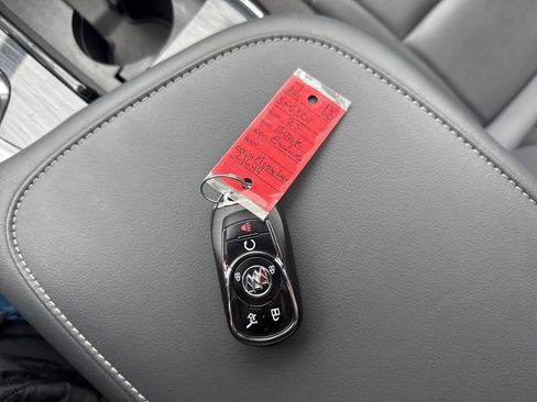 Used 2023 Buick Enclave Essence w/ Experience Buick Package image 33