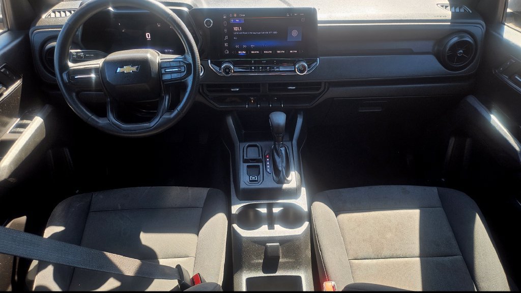 Used 2023 Chevrolet Colorado W/T RWD image 5