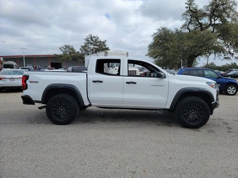 Used 2023 Chevrolet Colorado Trail Boss w/ Technology Package image 4