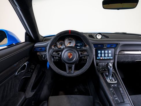 Used 2018 Porsche 911 GT3 RWD image 67