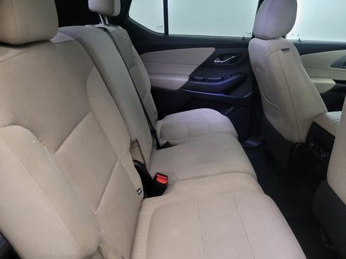 Used 2023 Chevrolet Traverse LS AWD/4WD image 19