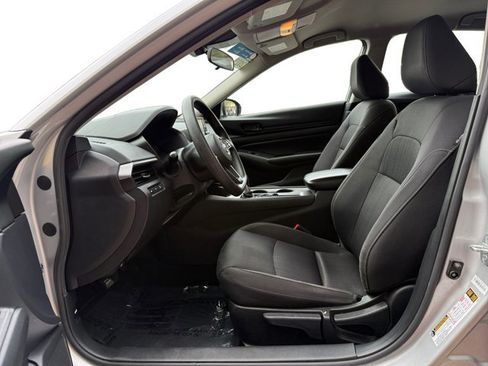 Used 2023 Nissan Altima 2.5 S FWD image 10