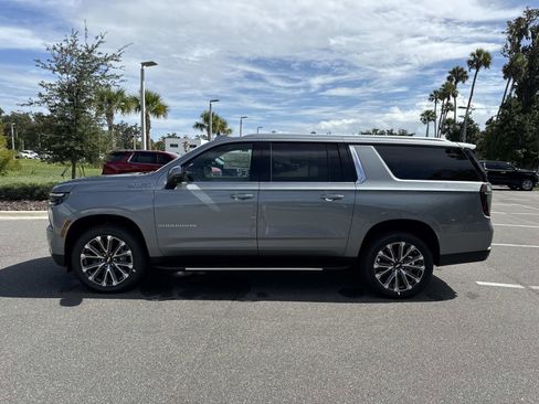 New 2026 Chevrolet Suburban High Country w/ Sun And Tow Package AWD/4WD image 6