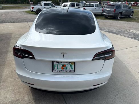 Used 2021 Tesla Model 3 Standard Range Plus image 4
