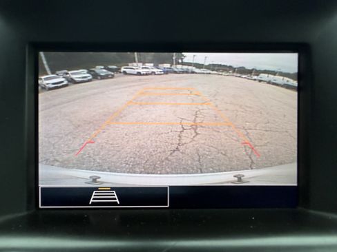 Used 2024 GMC Terrain SLE FWD image 17