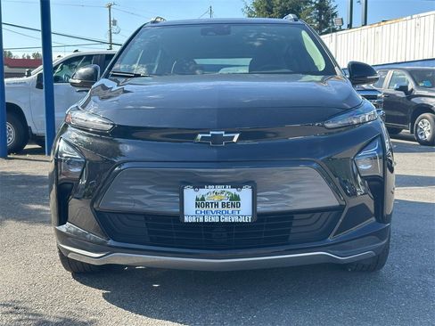 Used 2023 Chevrolet Bolt EUV LT w/ Driver Confidence Package image 3