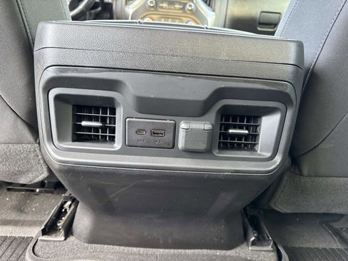 Used 2021 Chevrolet Silverado 1500 LT Trail Boss image 29