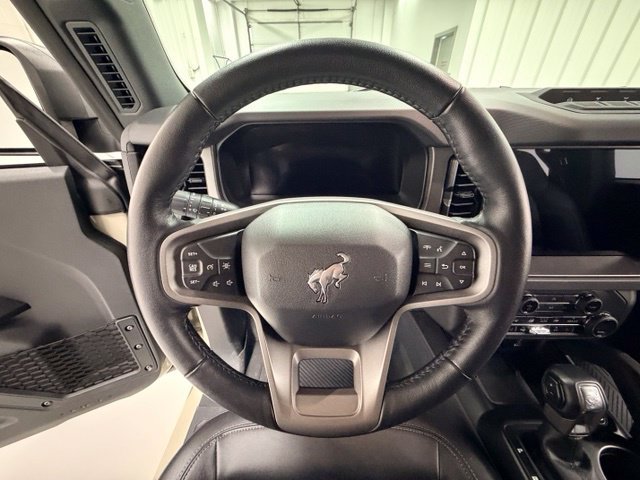 Used 2025 Ford Bronco Badlands w/ Sasquatch Package AWD/4WD image 8