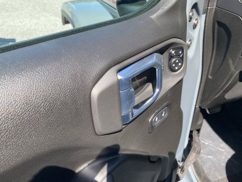 New 2025 Jeep Wrangler Rubicon w/ Technology Group image 13