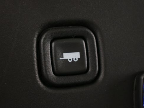 Used 2023 Chevrolet Express 2500 w/ Driver Convenience Package RWD image 23
