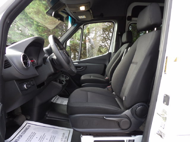 Used 2025 Mercedes-Benz Sprinter 2500 image 16