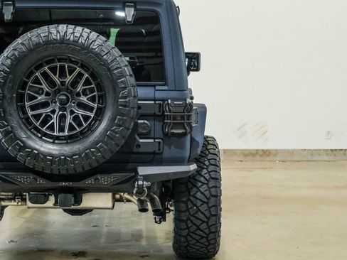 Used 2025 Jeep Wrangler Unlimited Rubicon 392 image 75