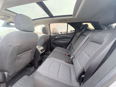 Used 2018 Chevrolet Equinox LT image 7