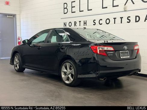 Used 2012 Toyota Camry SE w/ Leather Pkg FWD image 6